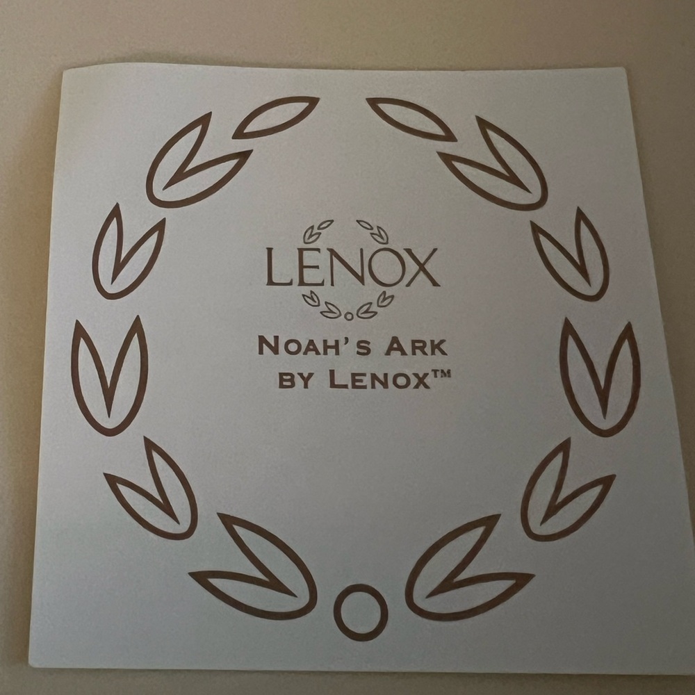 Lenox Noahs Ark Ivory China Wall Clock With Pendulum w/Original Box, Cards - Picture 4 of 8